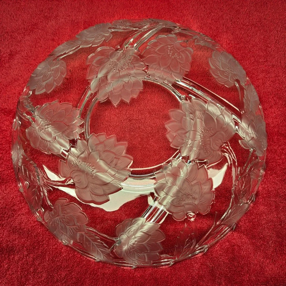 Vintage Crystal Clear Studios Divided Platter Frosted‎ Chrysanthemum, 13x13x1.75